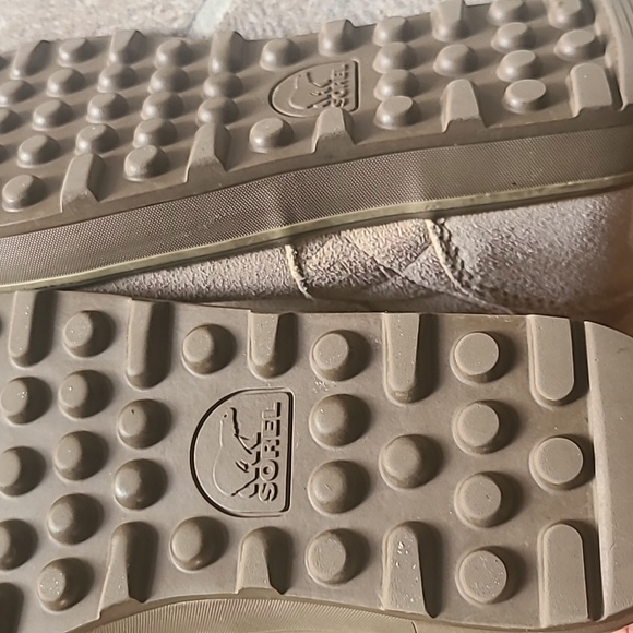 Sorel waterproof boots - Picture 5 of 13